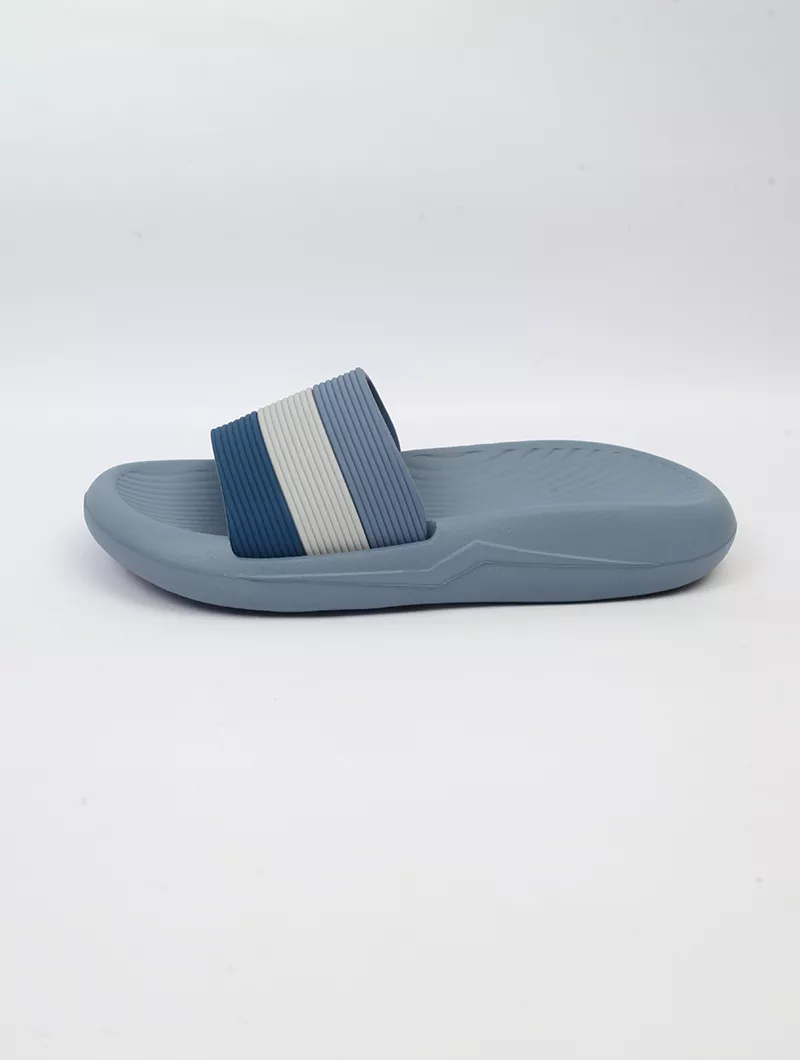 Claquettes avec semelle épaisse